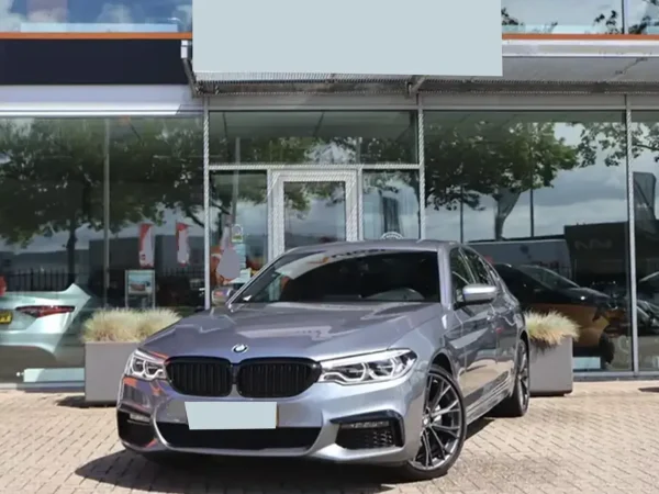 Elden Senetli Araba 2022 Model BMW 520i